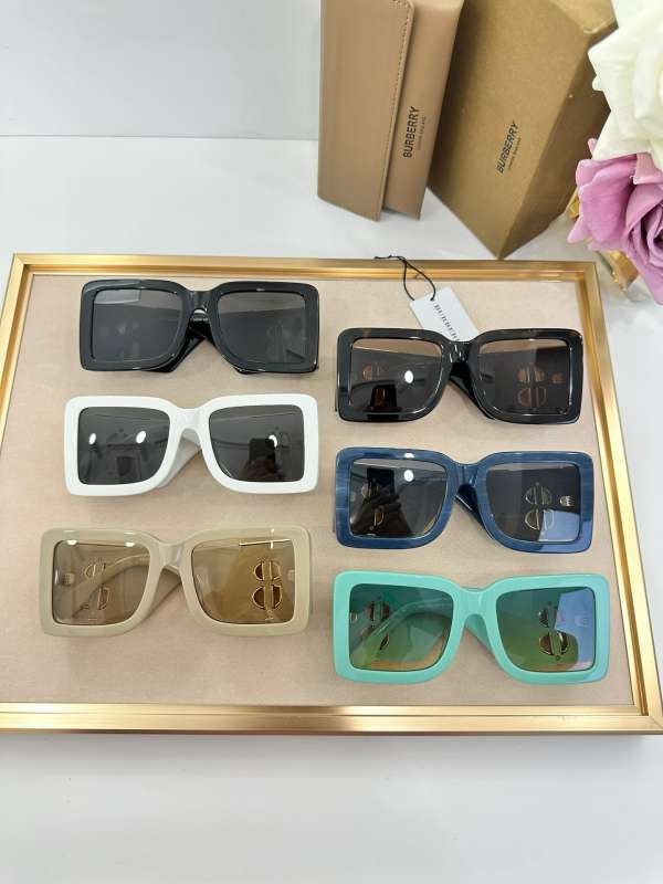 Picture of Burberry Sunglasses _SKUfw55488802fw